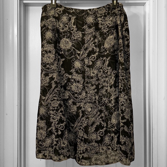 New! R•Q•T Reversible Pleat Midi Skirt - Picture 3 of 6